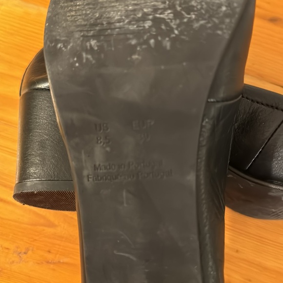 Frank & Oak size 8 1/2 leather heels - Picture 4 of 5
